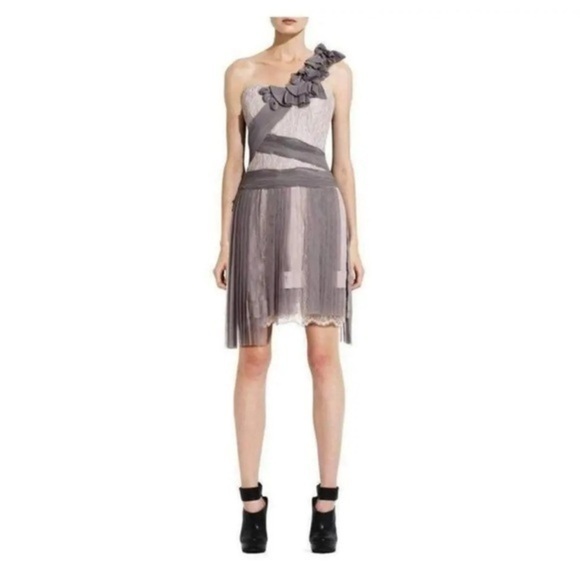 BCBG Max Azria Bare Pink Runway Lace Dress size 0 - Picture 1 of 16